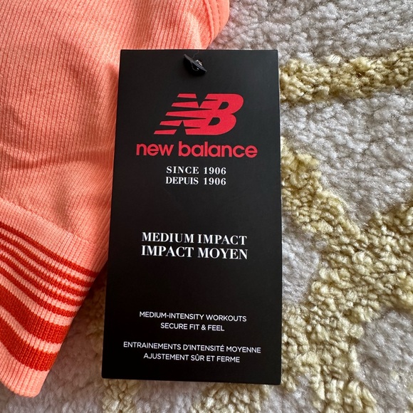 New Balance Medium Impact Sports Bra - Picture 5 of 7